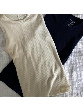 American Eagle Tank Top Bundle